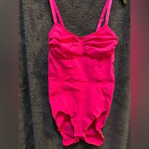 Skims hot pink body suit 4x/5x 🩷